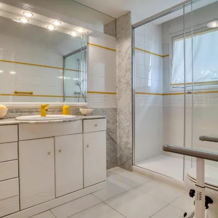 Piso Lux Gavina Apartment *